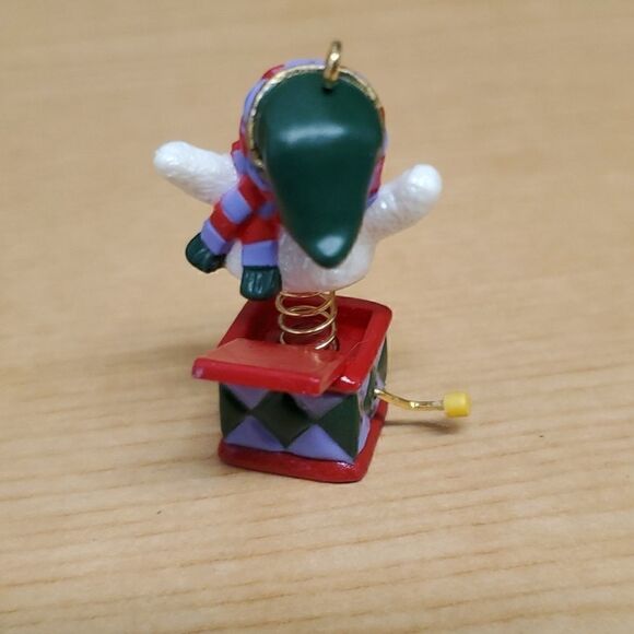 4 hallmark miniature Santa/snowman ornaments - Picture 7 of 16